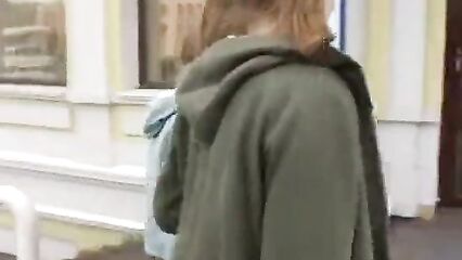 Русские сучки трахнули продавца секс-шопа