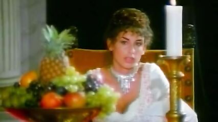 Порно фильм с переводом Замок Лукреции Борджиа