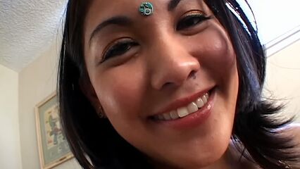 Волосатые индийские домохозяйки — индийский ретро порнофильм