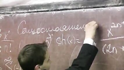 Молодые русские студенты на секс уроке