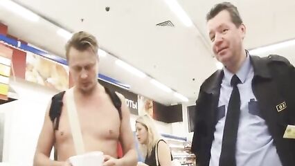 Мастер класс от Арт группы Война: Как украсть курицу