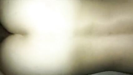 Любительское секс видео сзади с очаровательной малышкой