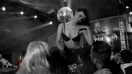 Полнометражное порно: Город секса (фильм 1, с русским переводом)