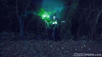 Порно фильм 11: Злая сука | Maleficunt (2020)