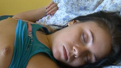 Спящая красавица 2 — немецкий порно фильм [Purzel Video]